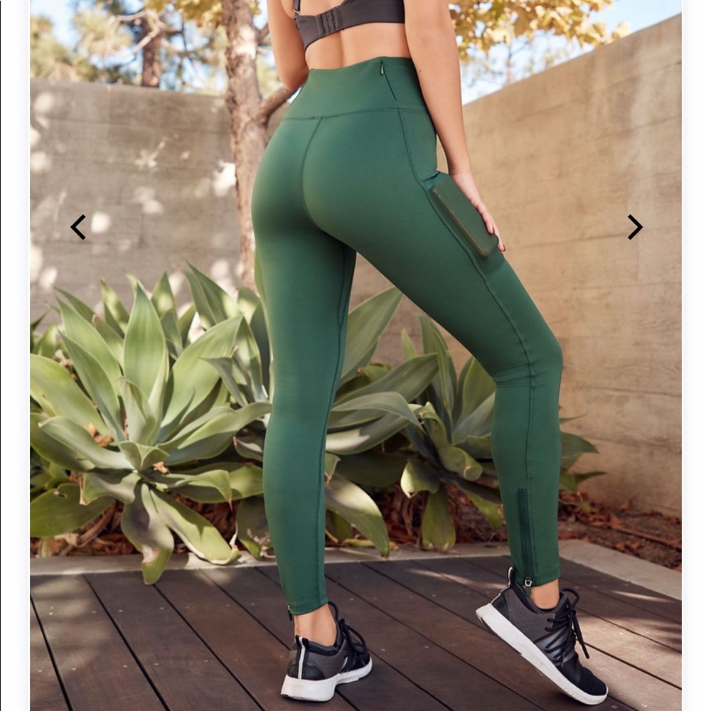 Fabletics Green Utility Leggings Size L